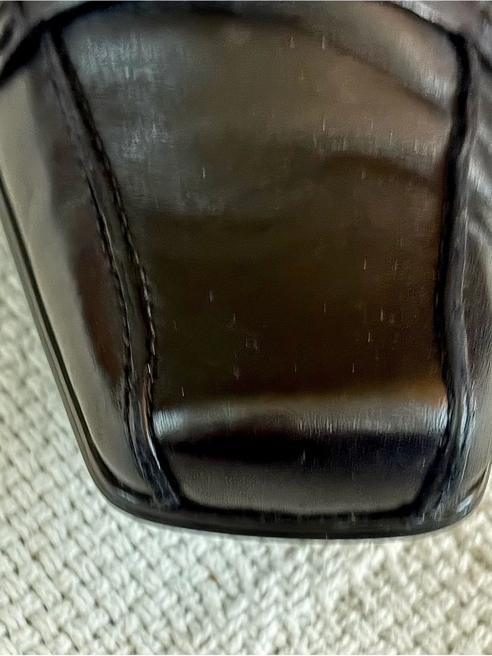 Etienne Aigner classic black